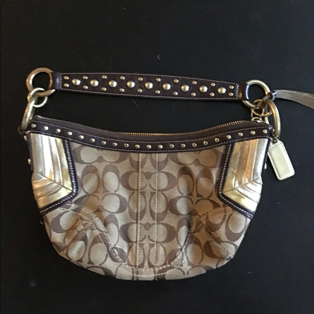 Coach signature studded hobo- gold